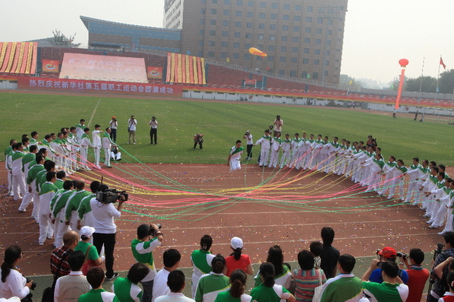 2012年社运动会花式跳大绳表演