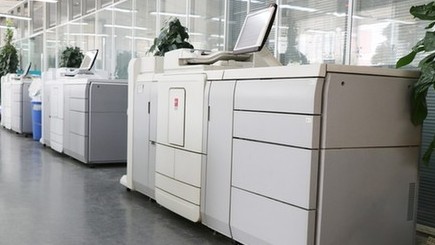 湖北省电力勘测设计院图文中心，采用了佳能数码印刷设备